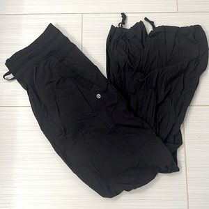 🍋EUC, barely worn Lululemon Dance Studio pants